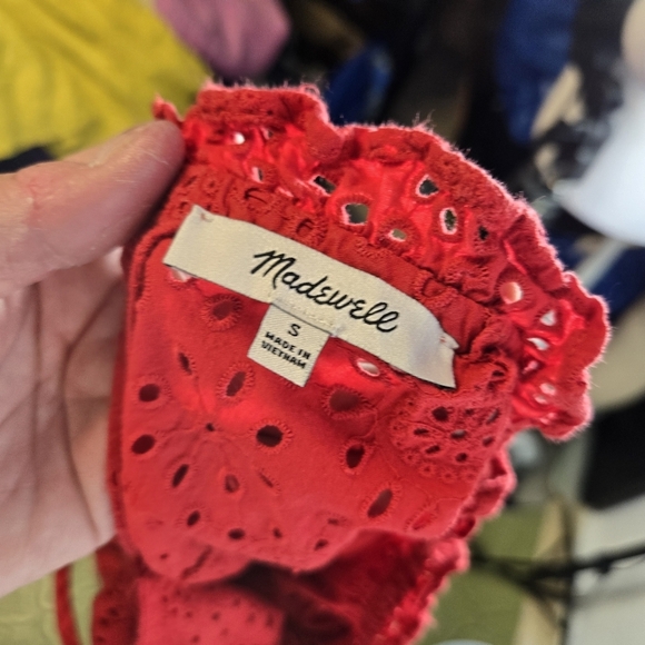 Madewell AJ939 Red Eyelet Tuffle Neck Keyhole Short Sleeve Blouse - Picture 2 of 6